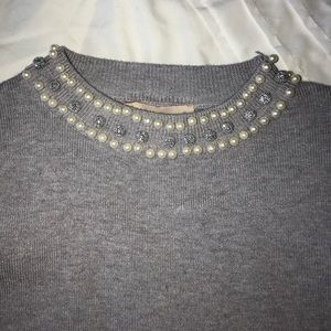 Pearl lined grey knit blouse